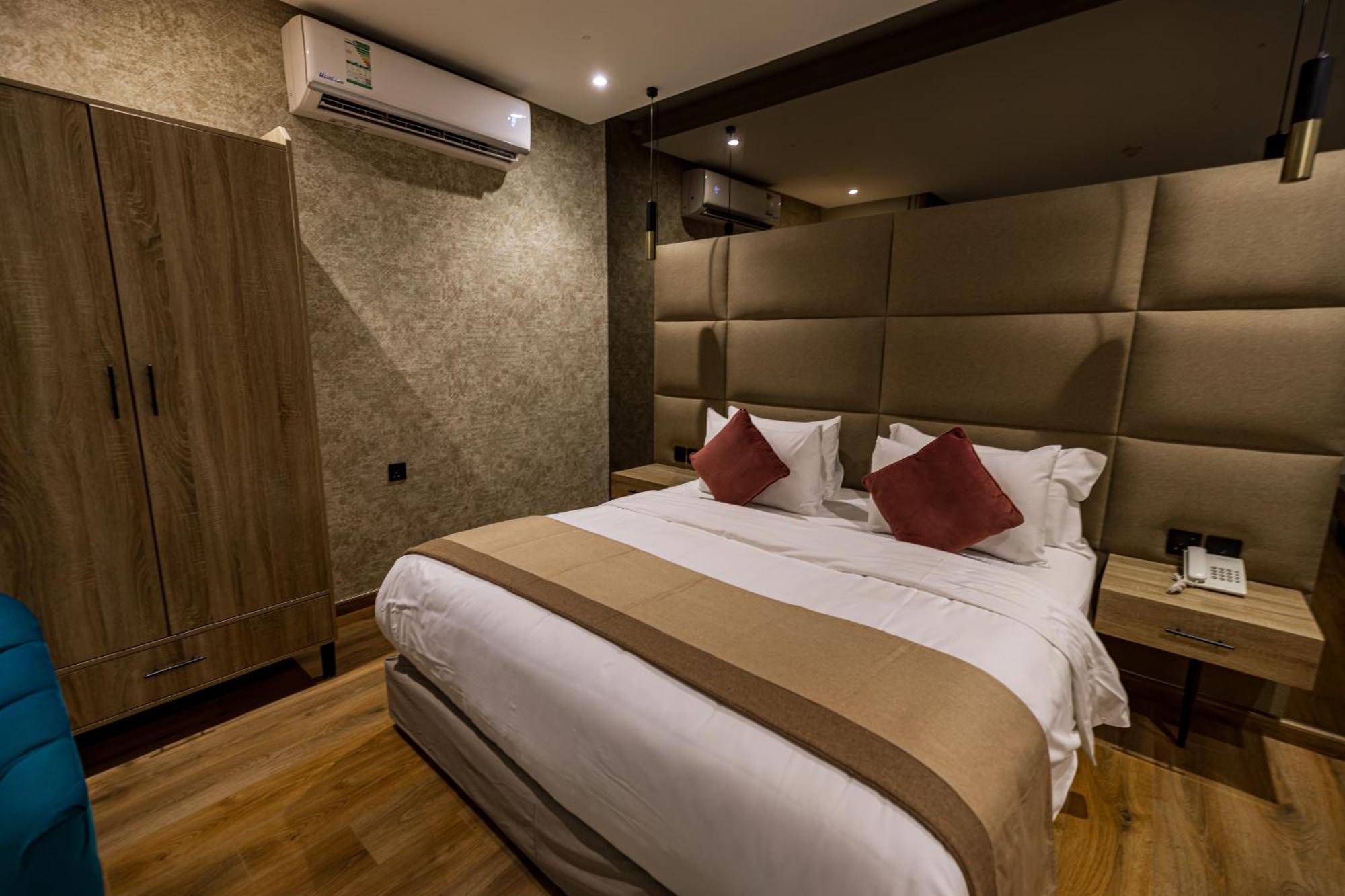 Xyz Hotel Riyadh Ngoại thất bức ảnh